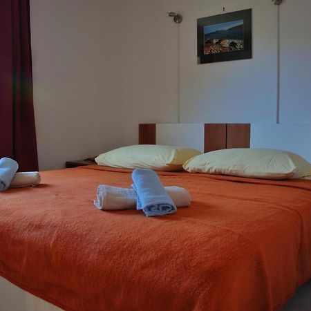 Toni Lägenhet Vodice Exteriör bild