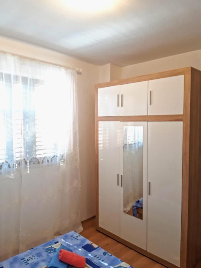 Toni Lägenhet Vodice Exteriör bild