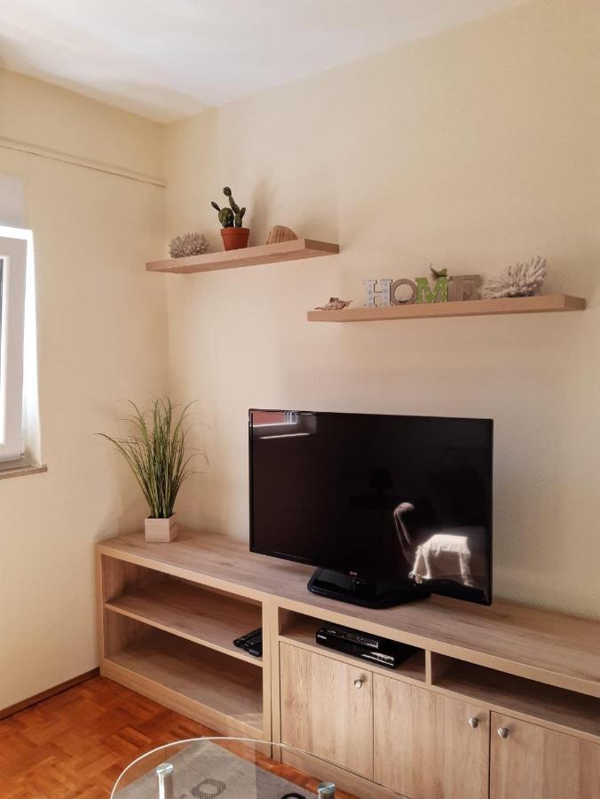 Toni Lägenhet Vodice Exteriör bild