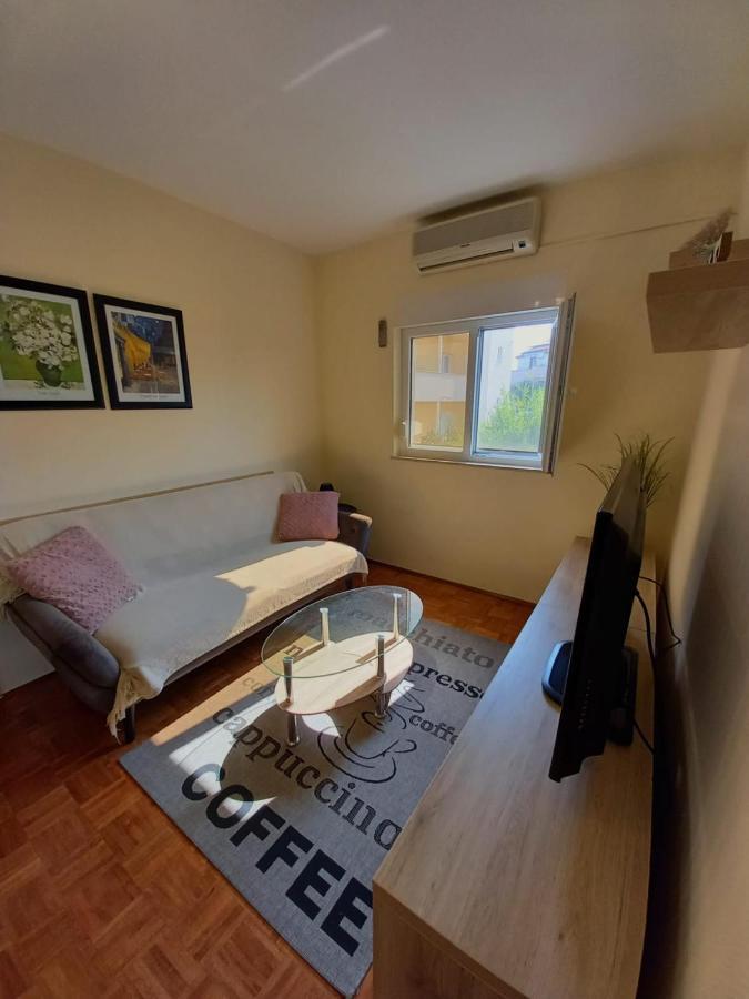 Toni Lägenhet Vodice Exteriör bild